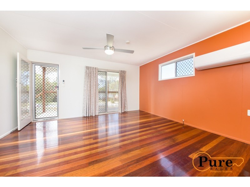 8 Patricia Avenue, Woodridge QLD 4114
