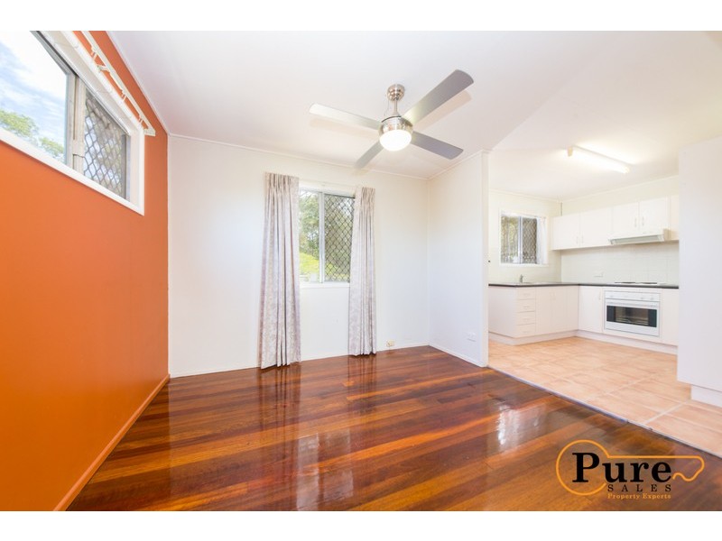 8 Patricia Avenue, Woodridge QLD 4114