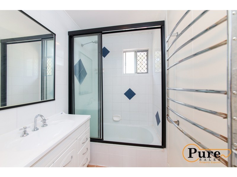 8 Patricia Avenue, Woodridge QLD 4114