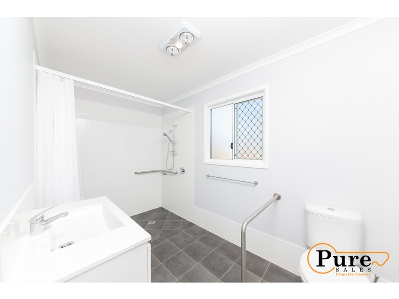 8 Patricia Avenue, Woodridge QLD 4114