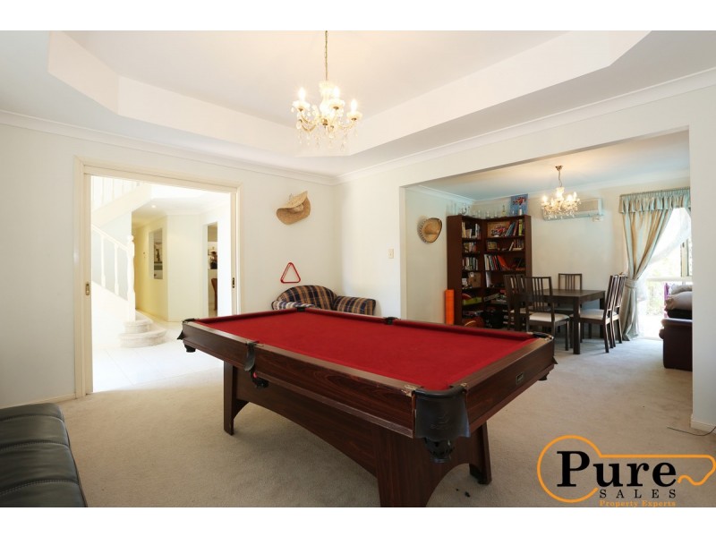 23 Mukurta Street, Chapel Hill QLD 4069