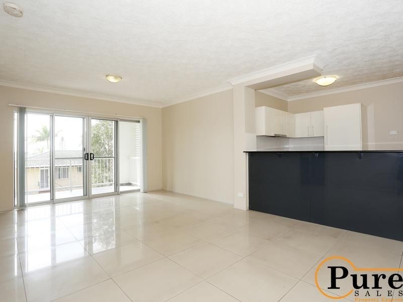 13/14 Le Grand Street, Macgregor QLD 4109