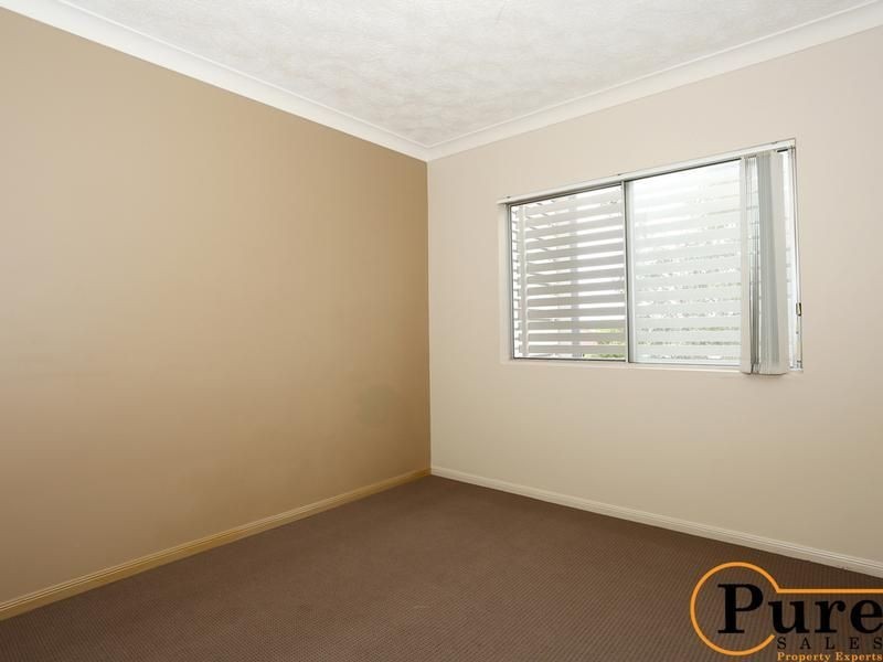 13/14 Le Grand Street, Macgregor QLD 4109