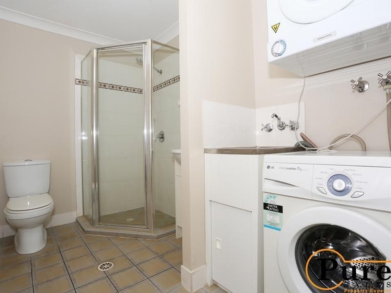 13/14 Le Grand Street, Macgregor QLD 4109