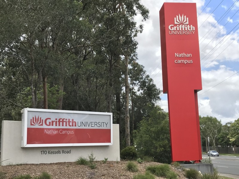 13/14 Le Grand Street, Macgregor QLD 4109