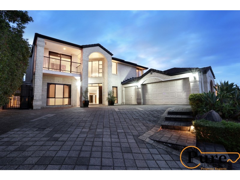 48 Kauri Street, Carindale QLD 4152