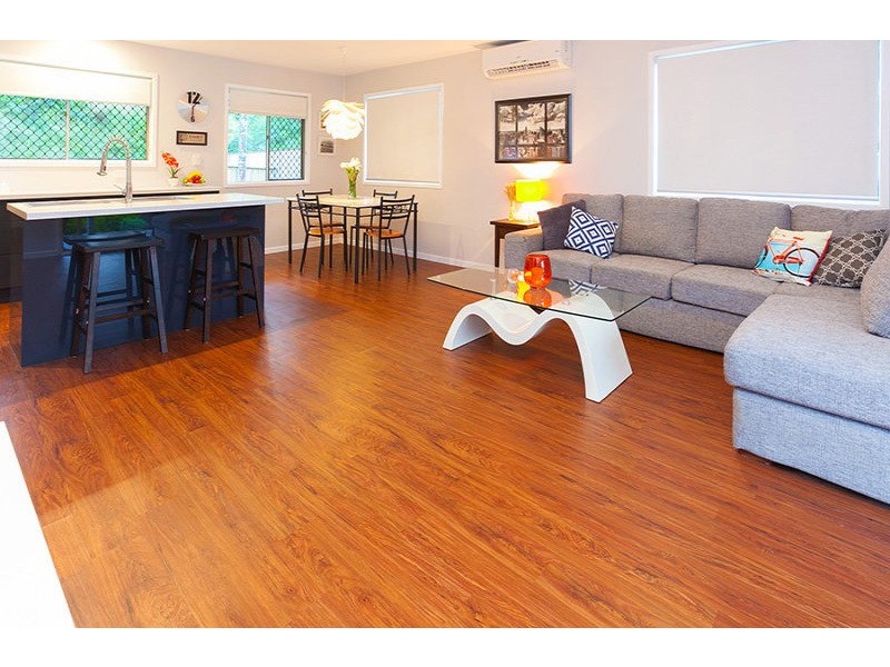 25 David Road, Holland Park QLD 4121