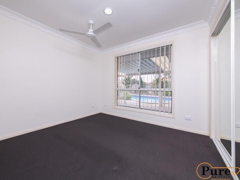 7 Nicolson Court, Mermaid Waters QLD 4218