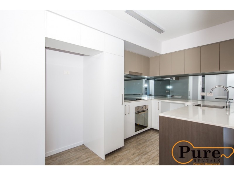 10/17-19 Carl Street, Woolloongabba QLD 4102