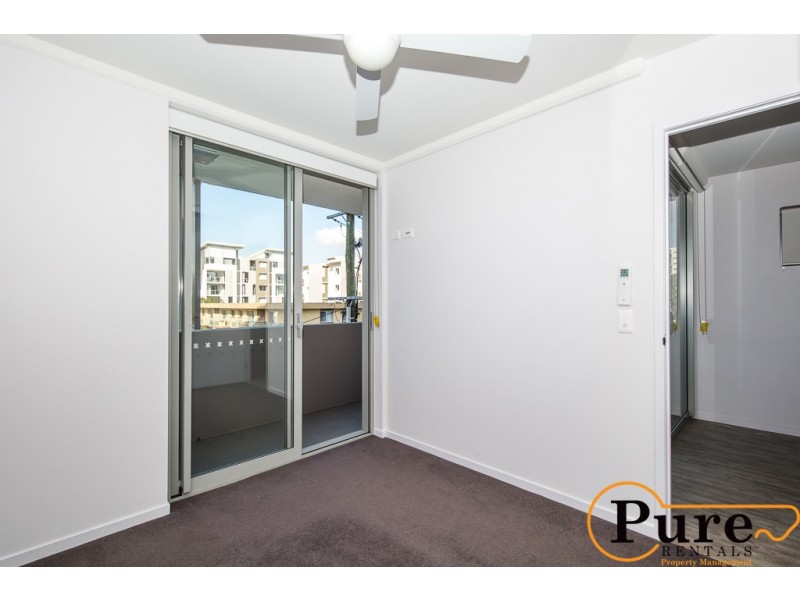 10/17-19 Carl Street, Woolloongabba QLD 4102