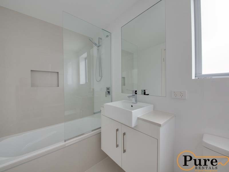 2/20 Amelia Street, Coorparoo QLD 4151