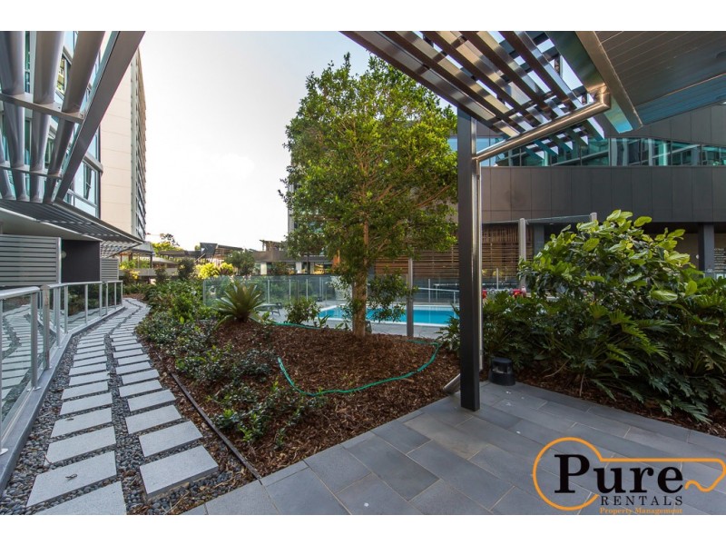 10702/8 Harbour Road, Hamilton QLD 4007