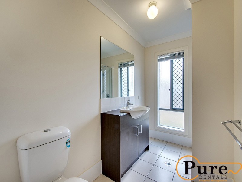 16 McCarthy Crescent, Goodna QLD 4300