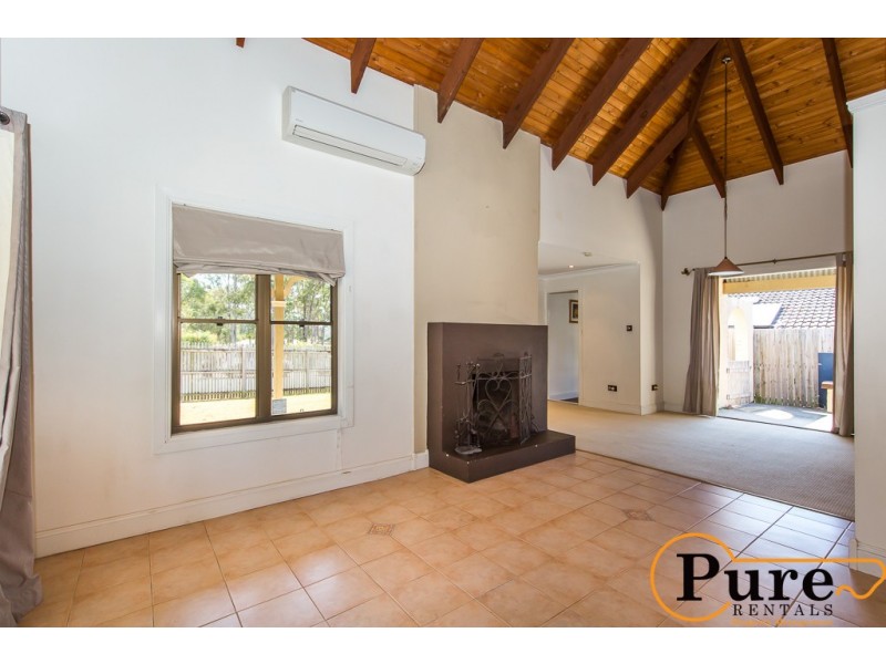 195 Discovery Drive, Helensvale QLD 4212