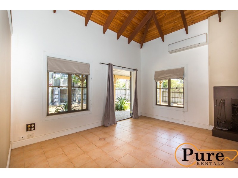 195 Discovery Drive, Helensvale QLD 4212