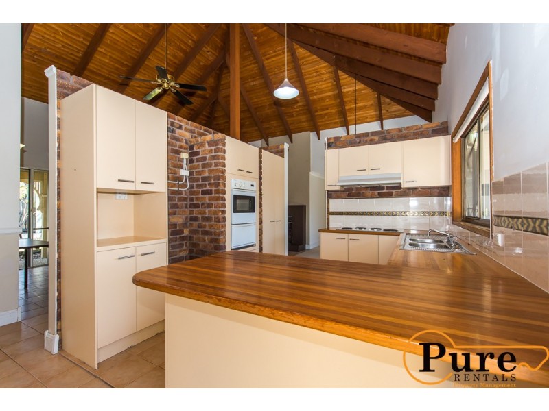 195 Discovery Drive, Helensvale QLD 4212