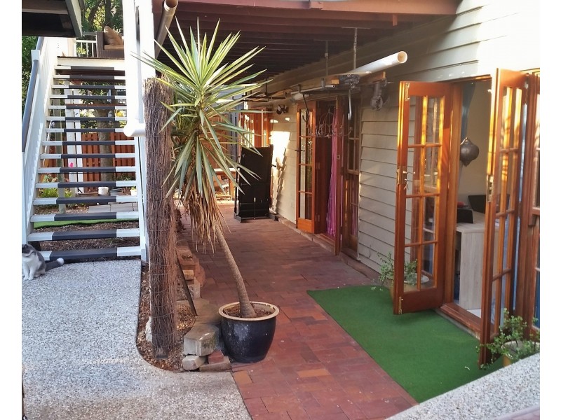 222 Coopers Camp Road, Ashgrove QLD 4060