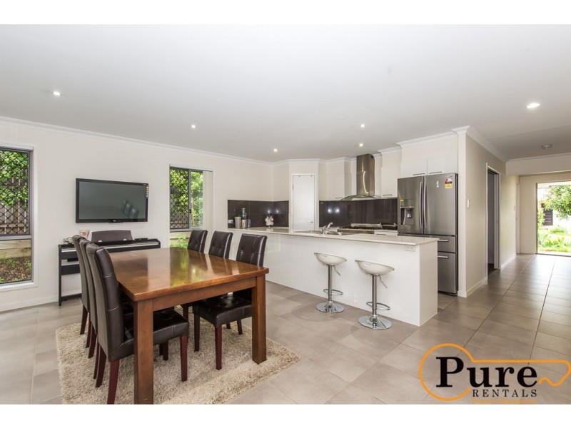 8 Gidran Close, Durack QLD 4077