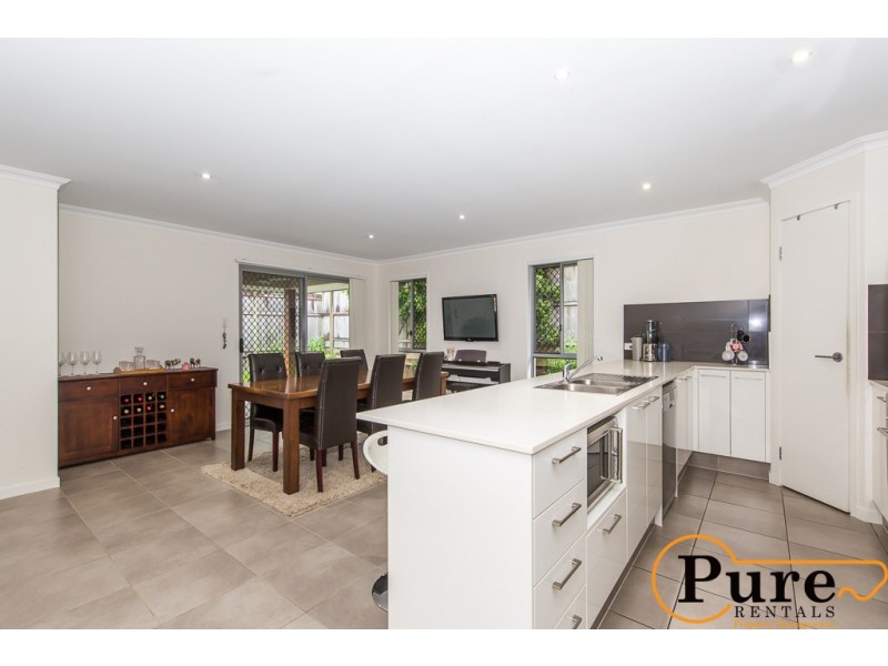 8 Gidran Close, Durack QLD 4077