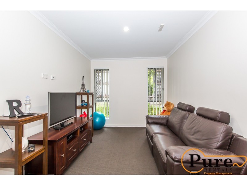 8 Gidran Close, Durack QLD 4077