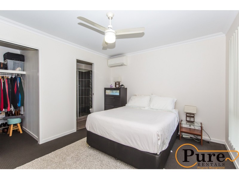 8 Gidran Close, Durack QLD 4077