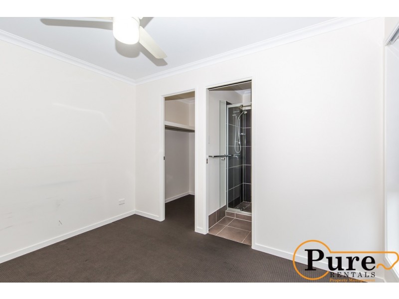 8 Gidran Close, Durack QLD 4077