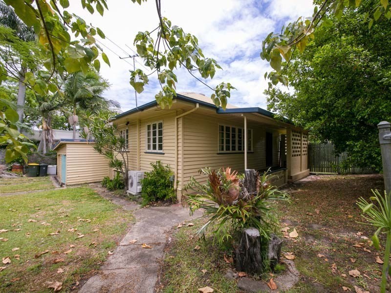 4 Camelot Street, Tennyson QLD 4105