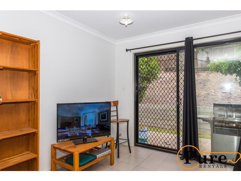 56 Goundry Drive, Holmview QLD 4207
