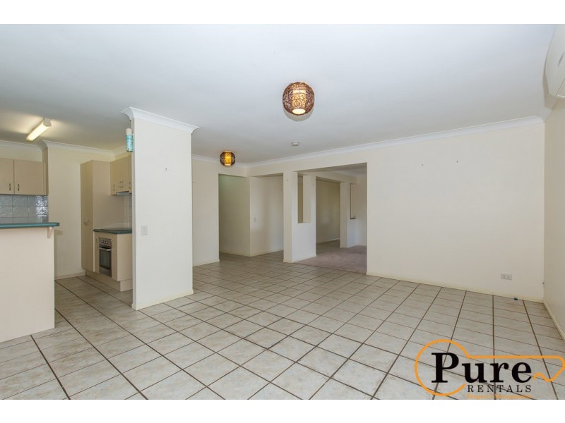 12 Wivenhoe Place, Runcorn QLD 4113