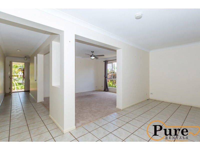12 Wivenhoe Place, Runcorn QLD 4113