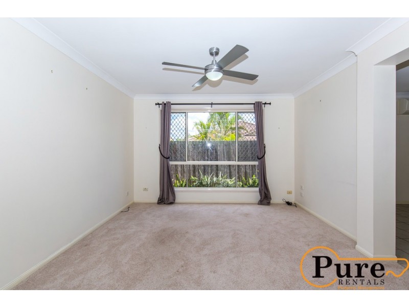 12 Wivenhoe Place, Runcorn QLD 4113