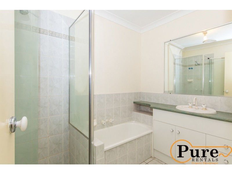 12 Wivenhoe Place, Runcorn QLD 4113