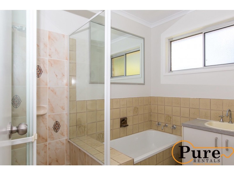 6 Farr Court, Daisy Hill QLD 4127