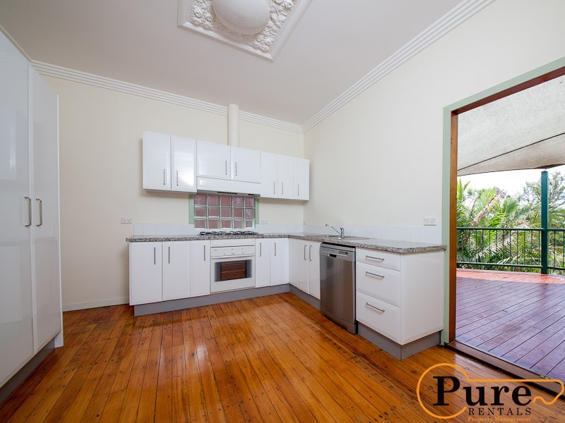 42 Bramston Terrace, Herston QLD 4006