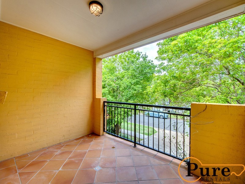 3/11 Vincent Street, Indooroopilly QLD 4068