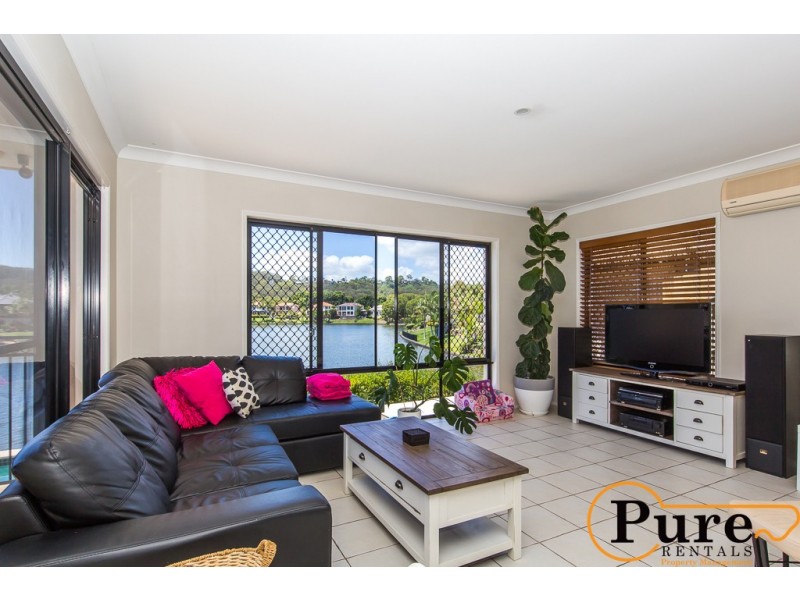 7 Palmyra Court, Burleigh Waters QLD 4220