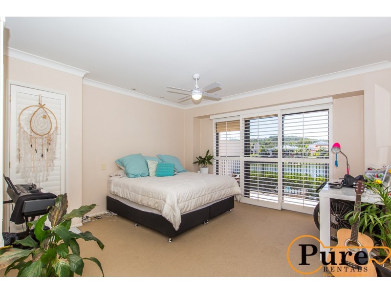 7 Palmyra Court, Burleigh Waters QLD 4220