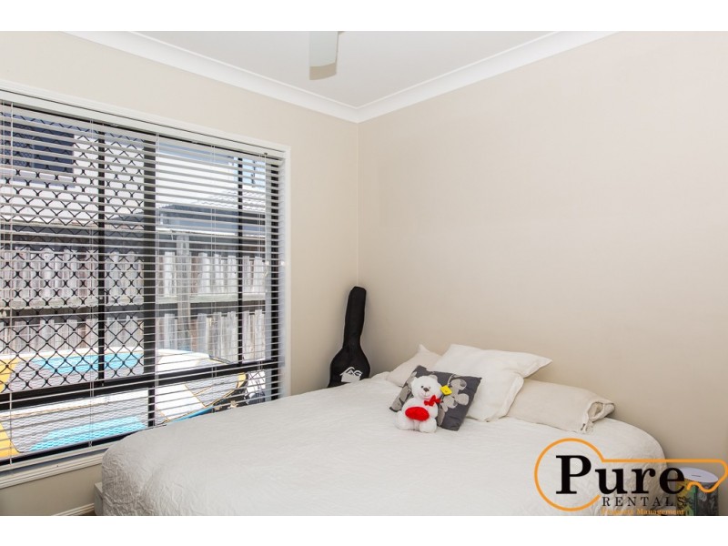 7 Palmyra Court, Burleigh Waters QLD 4220