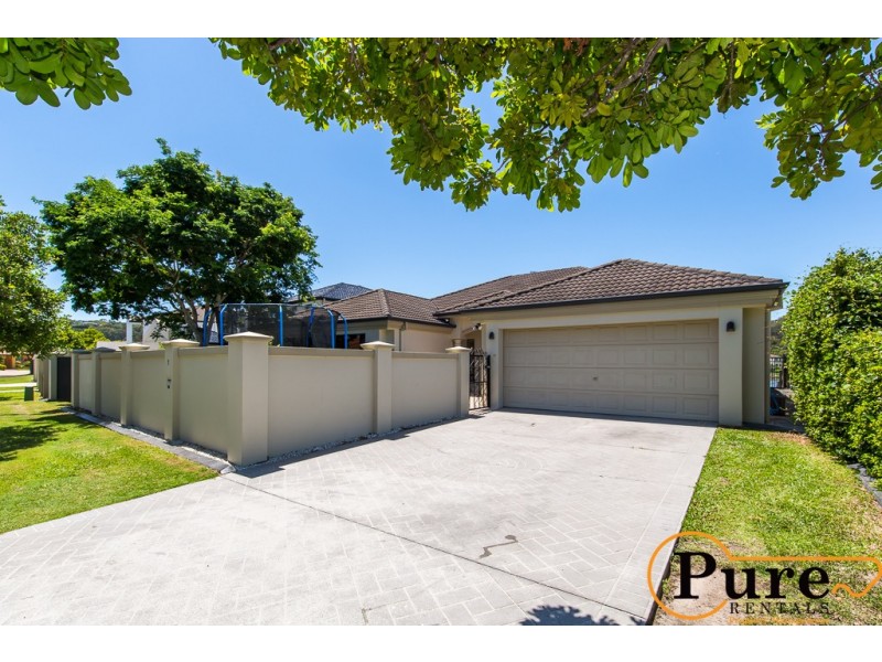 7 Palmyra Court, Burleigh Waters QLD 4220