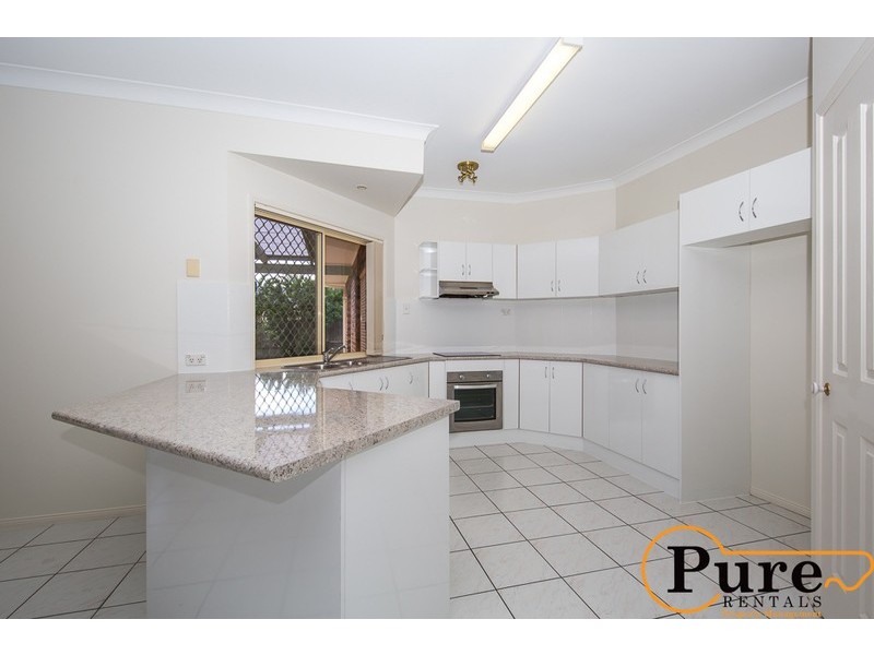 18 Arnold Palmer Drive, Parkwood QLD 4214