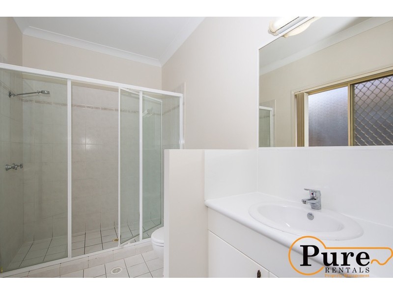 18 Arnold Palmer Drive, Parkwood QLD 4214