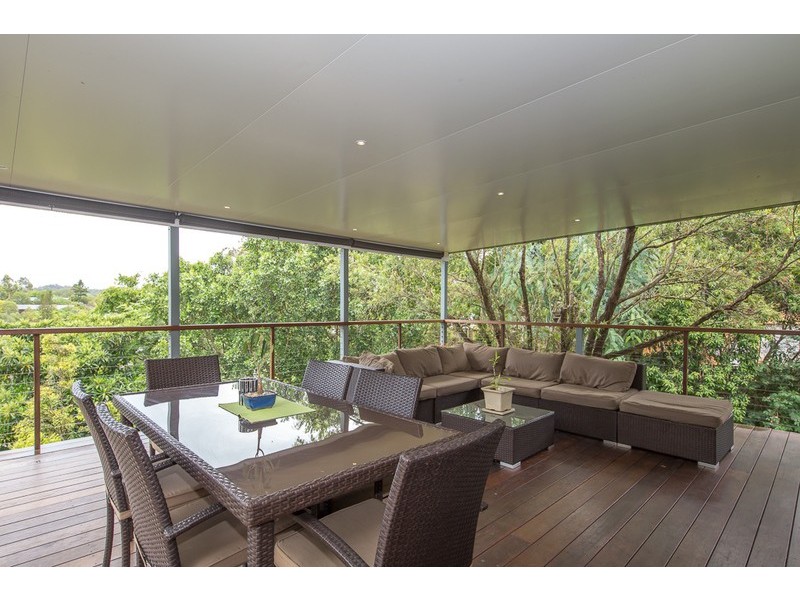 35 Barney Street, Arana Hills QLD 4054