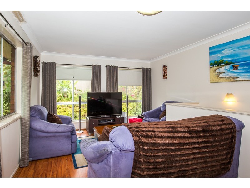 35 Barney Street, Arana Hills QLD 4054