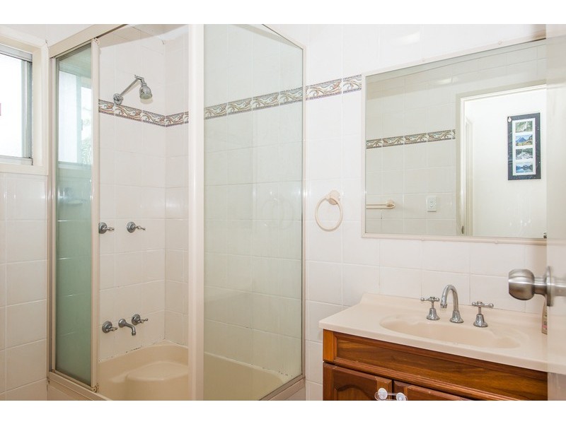 35 Barney Street, Arana Hills QLD 4054