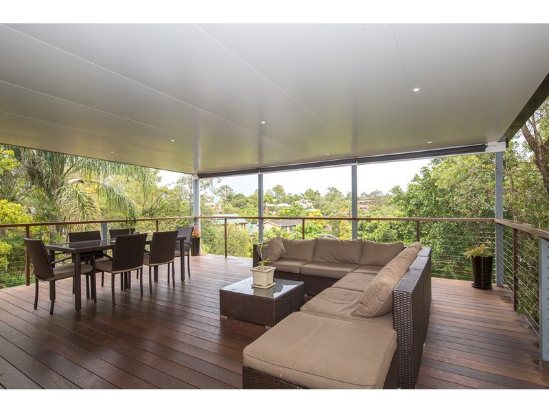 35 Barney Street, Arana Hills QLD 4054