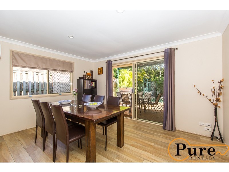 22 Matthews Way, Wakerley QLD 4154