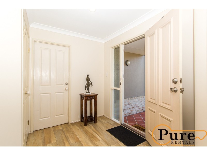 22 Matthews Way, Wakerley QLD 4154