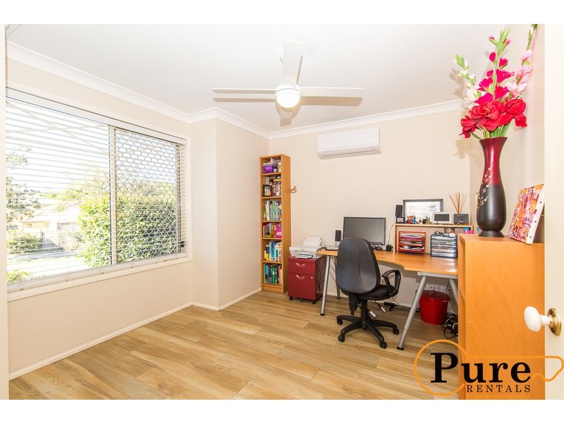 22 Matthews Way, Wakerley QLD 4154