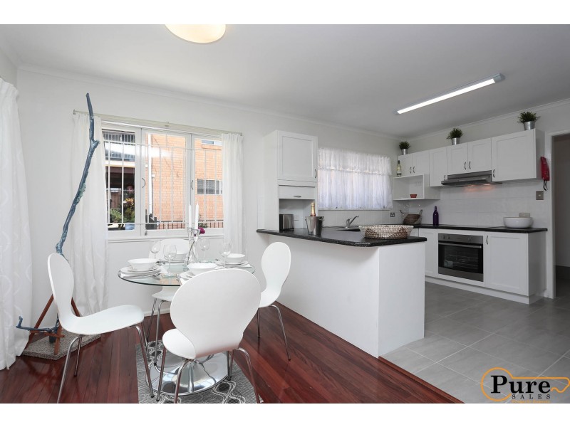 26 Rymer Street, Carina QLD 4152