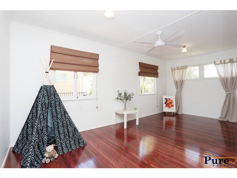 26 Rymer Street, Carina QLD 4152